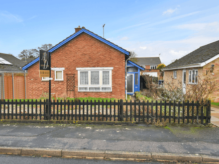  2 Bedroom Detached Bungalow with Garage and Mature Rear Garden